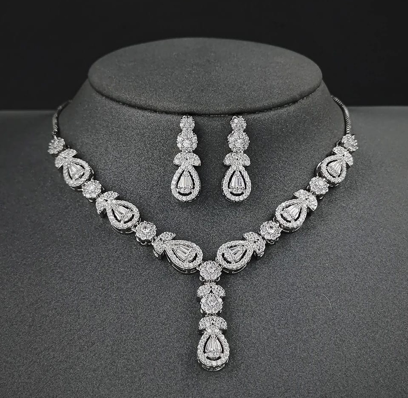 AAAA Cubic Zirconia Bridal Set image