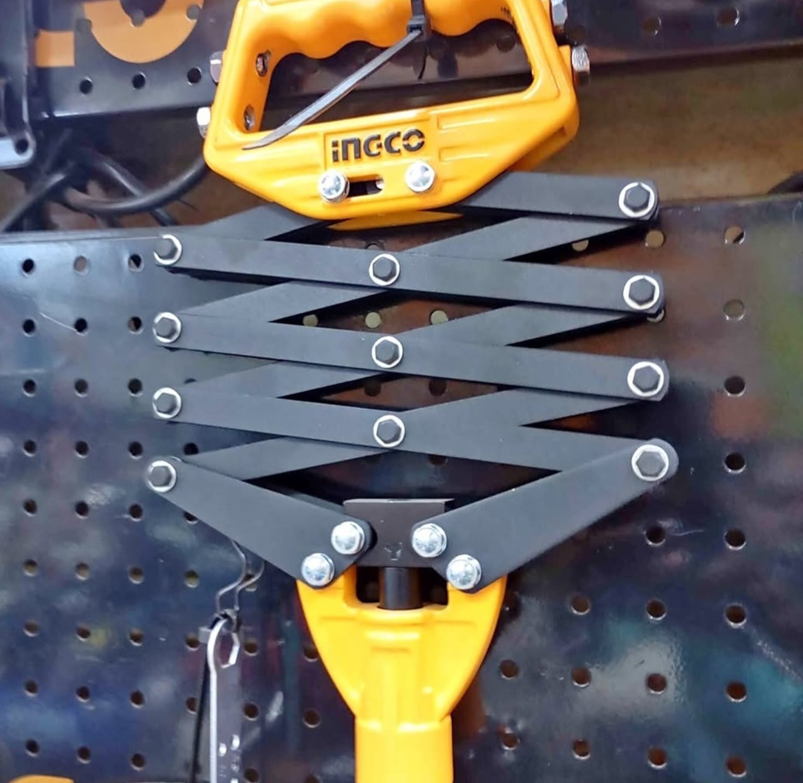 Rivet gun ingco image
