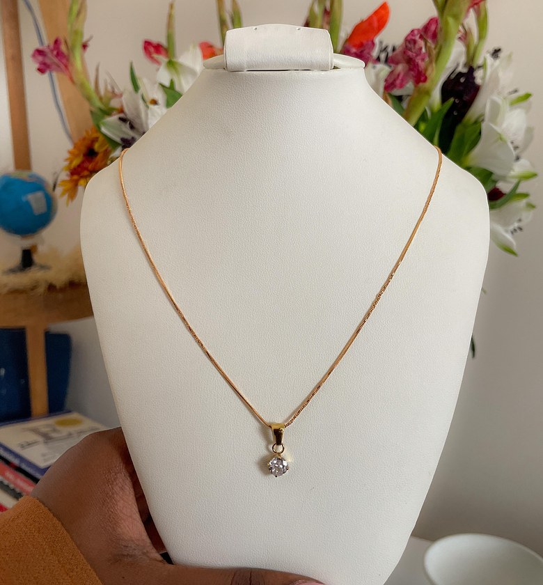 Golden Solitaire Gleam Necklace image