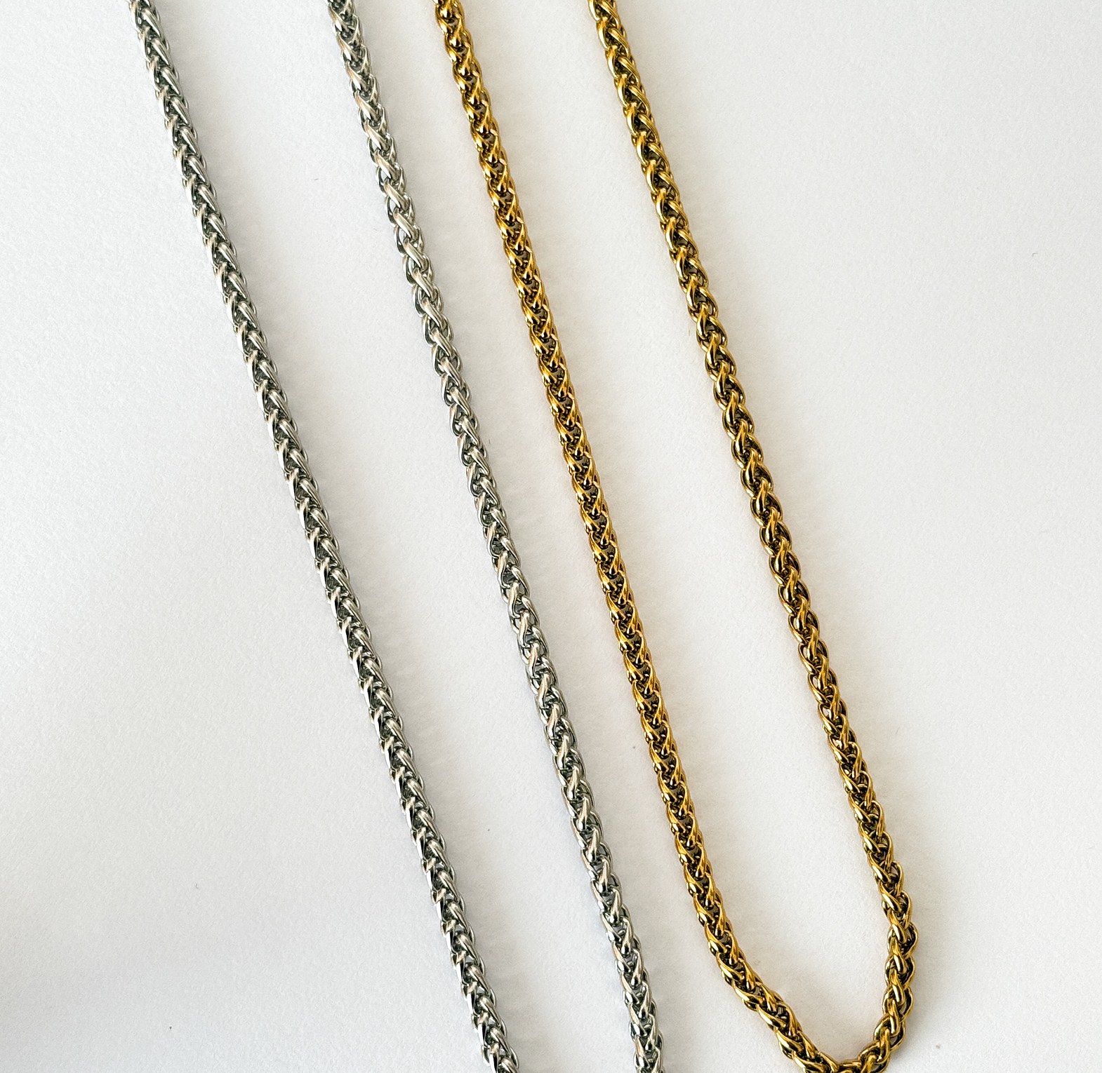 Thin braided chain image