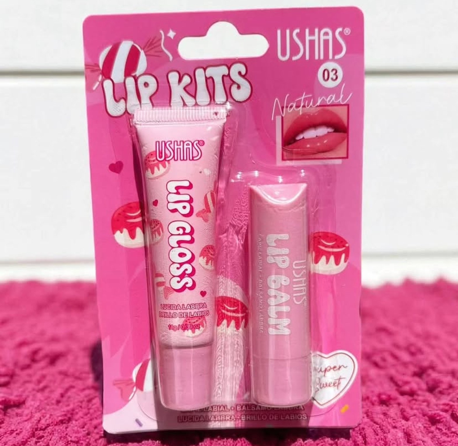 Moisturizing lip gloss and lip balm set image