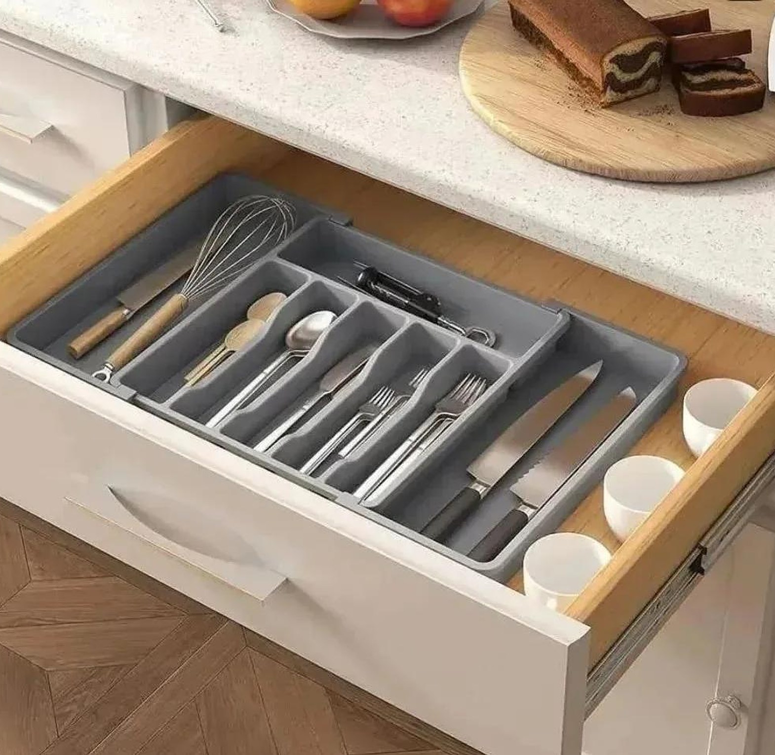 Expandable Cutlery Drawer organizer image