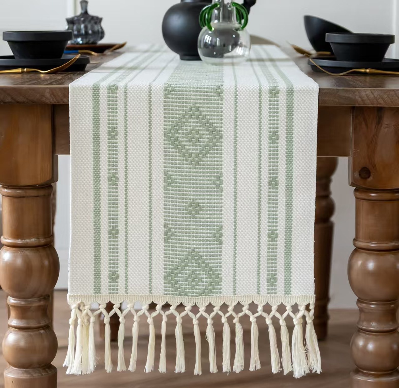 Braided Cotton Table Runner & 6-Piece Mat Set image