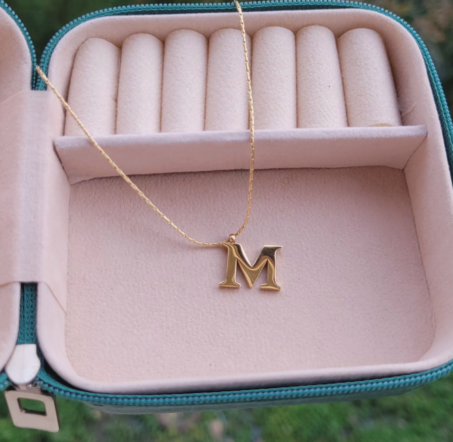 Letter necklace M image
