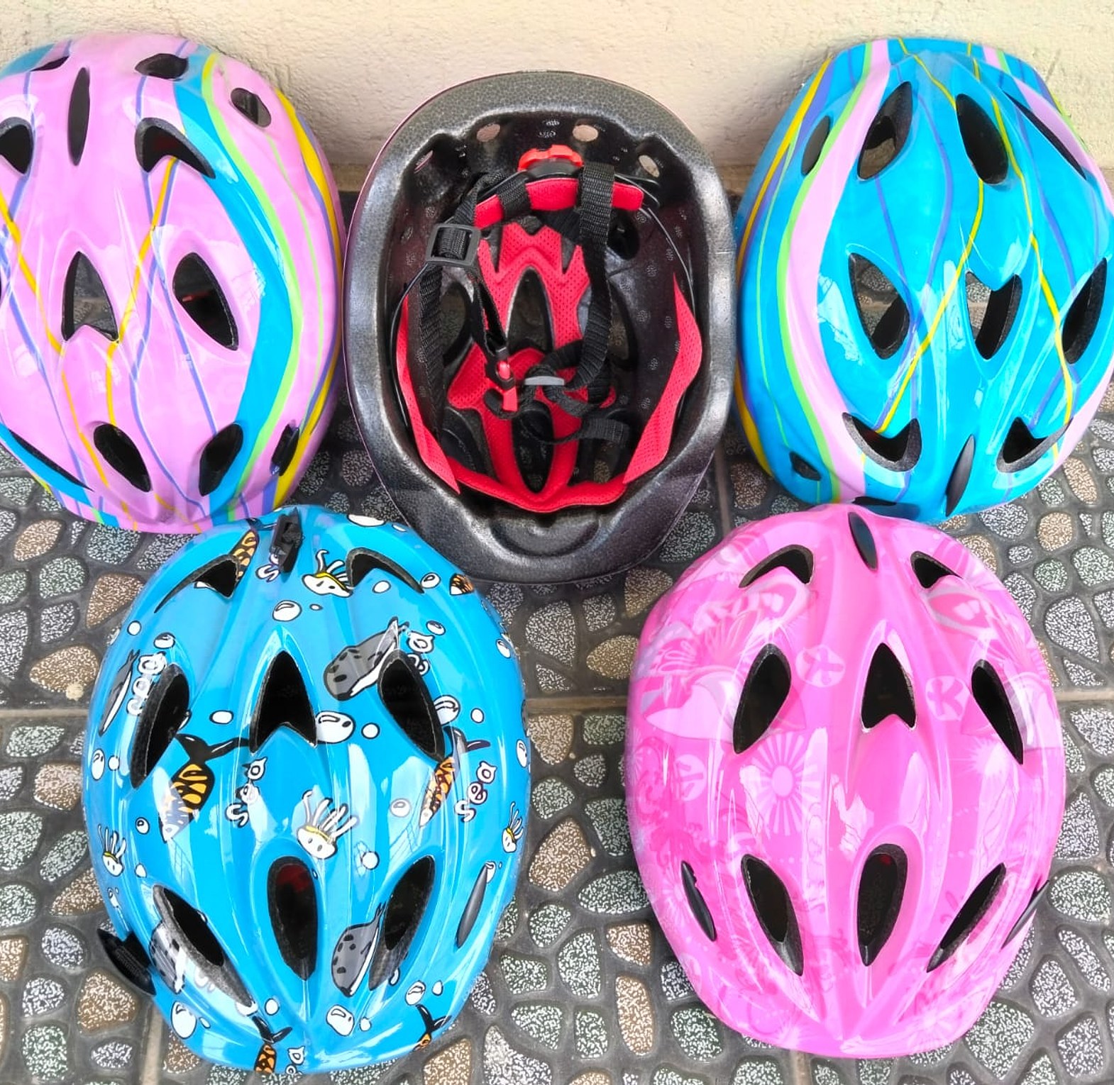 Adjustable Cycling Skating Skateboarding Helmet Red Cycling Helmet for kids and teenagers image