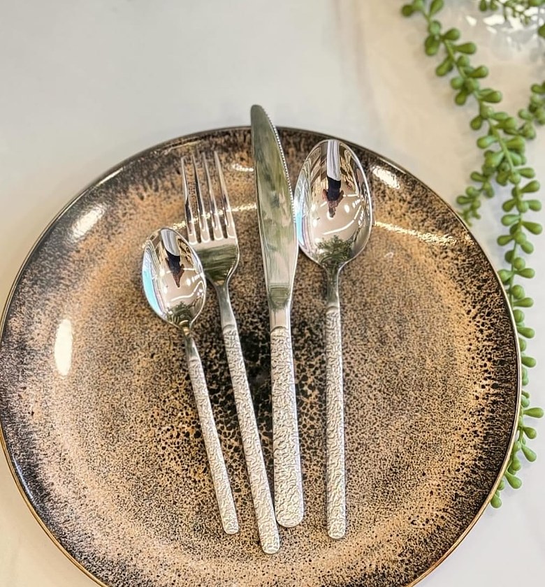 Cutlery Set Premium quality stainless steel flatware. 6PCS image