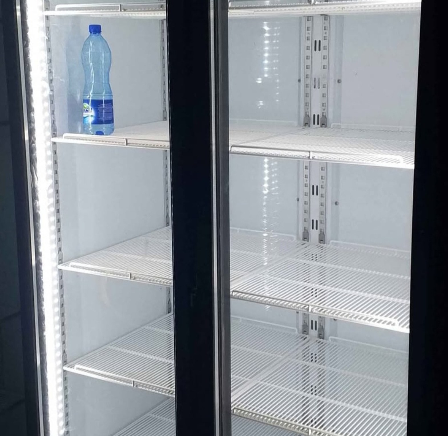 Double display chiller image