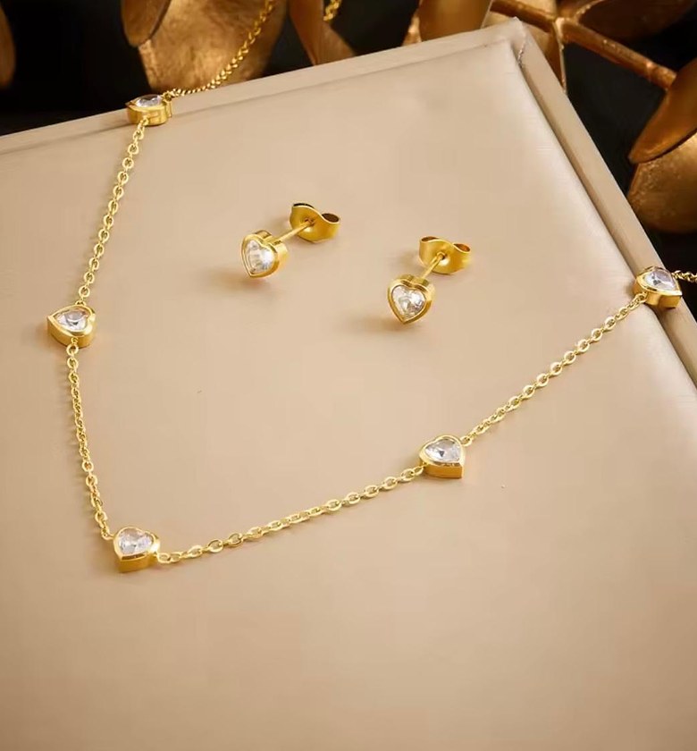 Valentina Crystal Heart Charm Set image