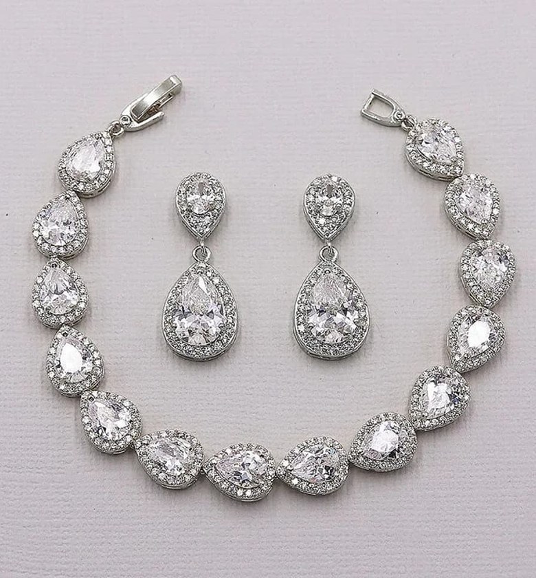 Water Drop Earrings and Bracelet.  image