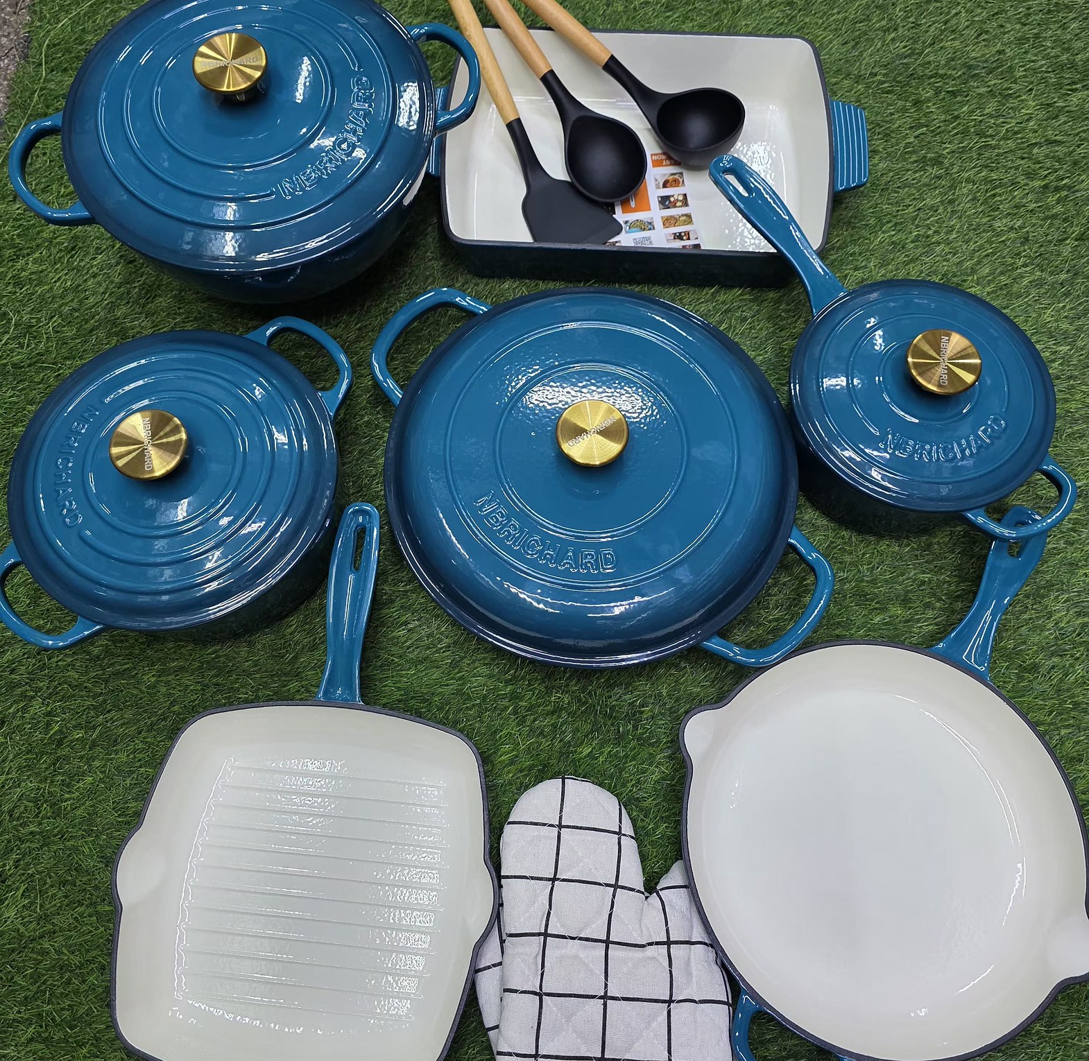 Enamel Cast IRON SET image