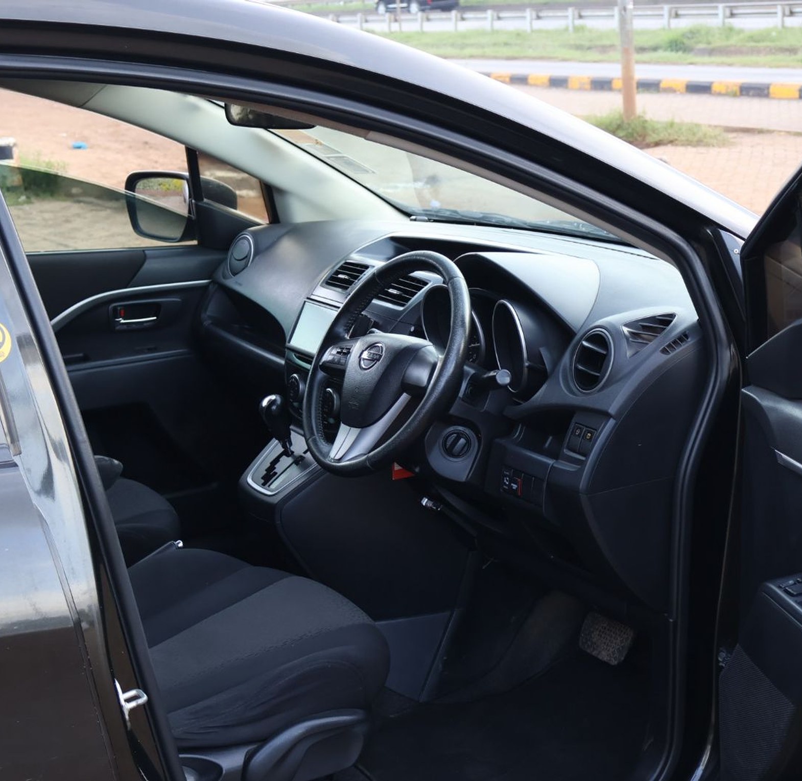  Nissan Lafesta KCU,YOM 2012 Model,  Automatic, Rating 2000cc 7 seater image