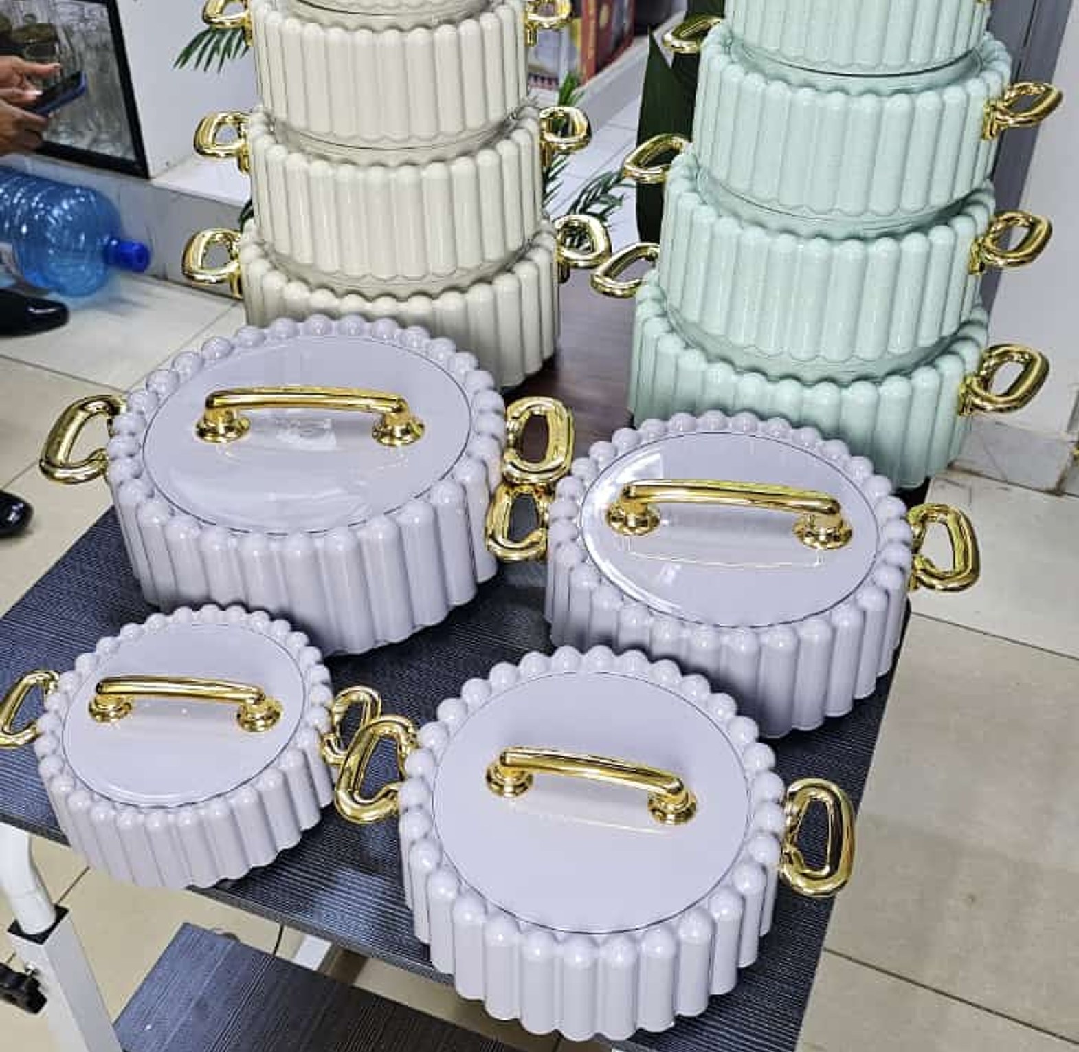 Hotpot. Gold Star Hotpot Set Of 4  Best Quality Guarantee  image