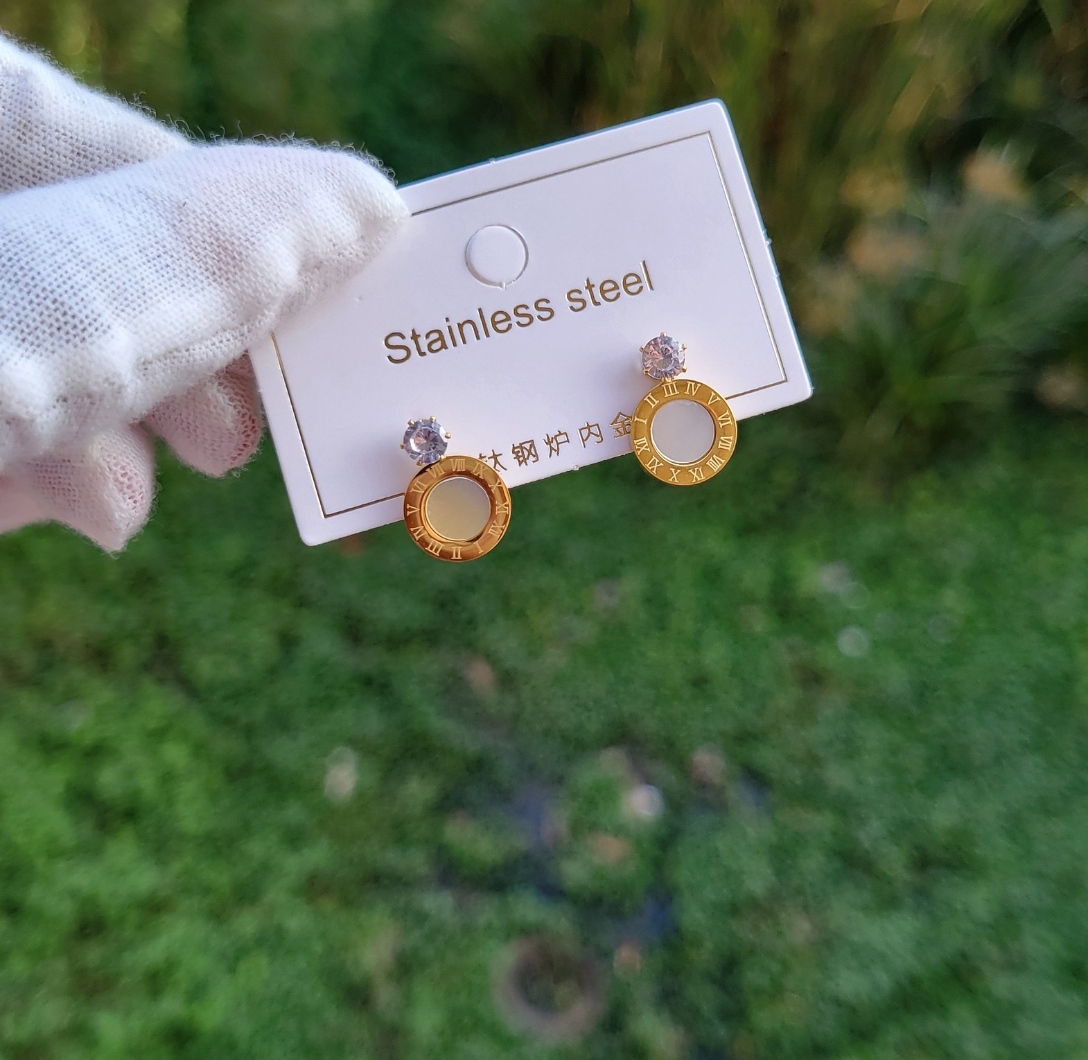 Stud earrings  image