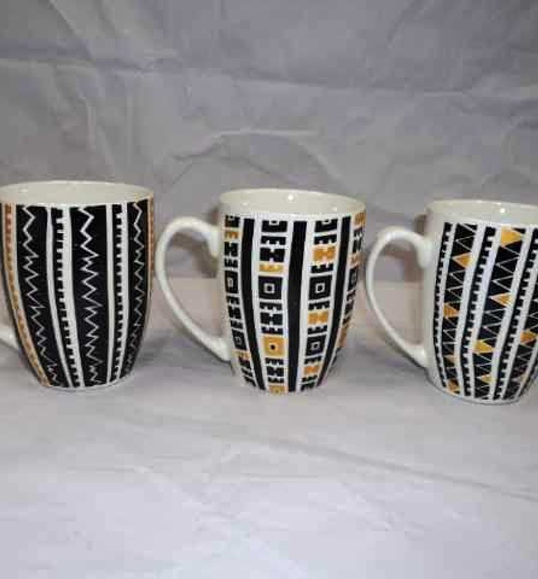 MUG4 DESIGN ASS400ML #REF image