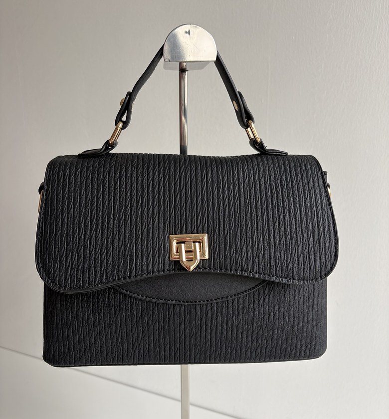 Kairi Bag - Black image