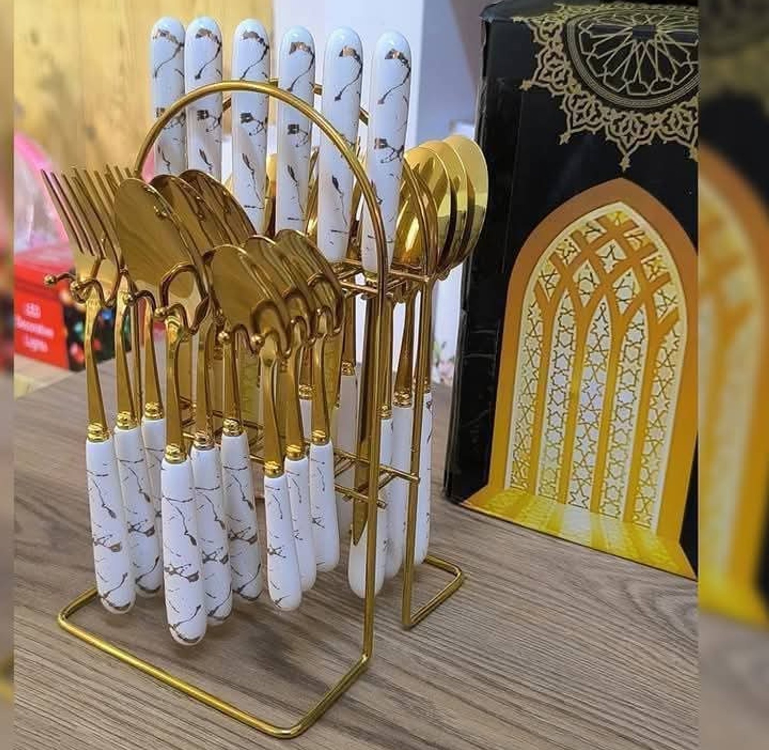 24 Pc Cutlery Spoon Gold  image