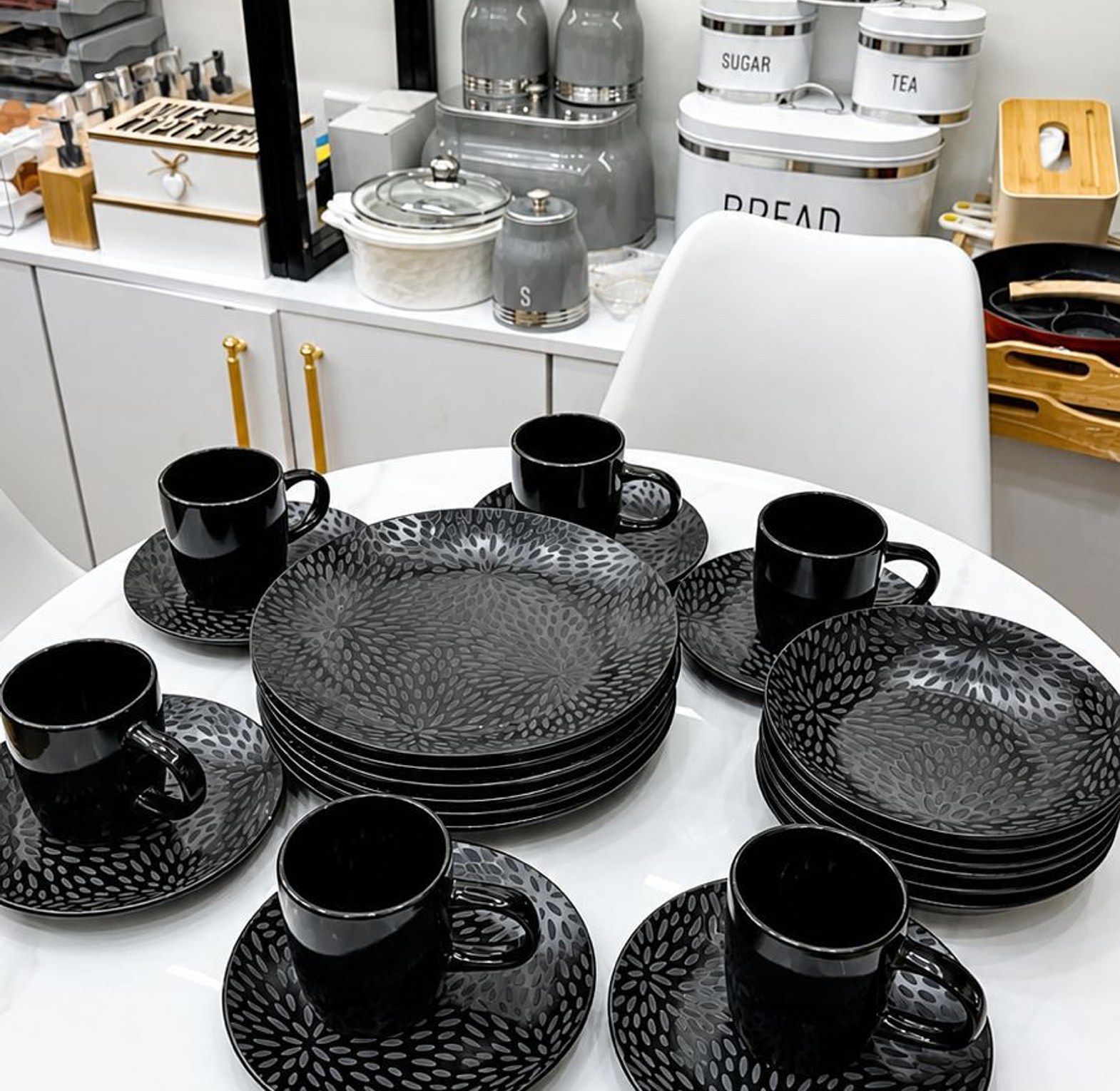 24-Piece Black Dinner Set image