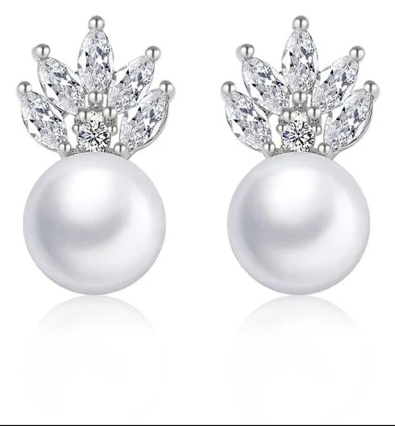 Pearl Cubic Zirconia studs image