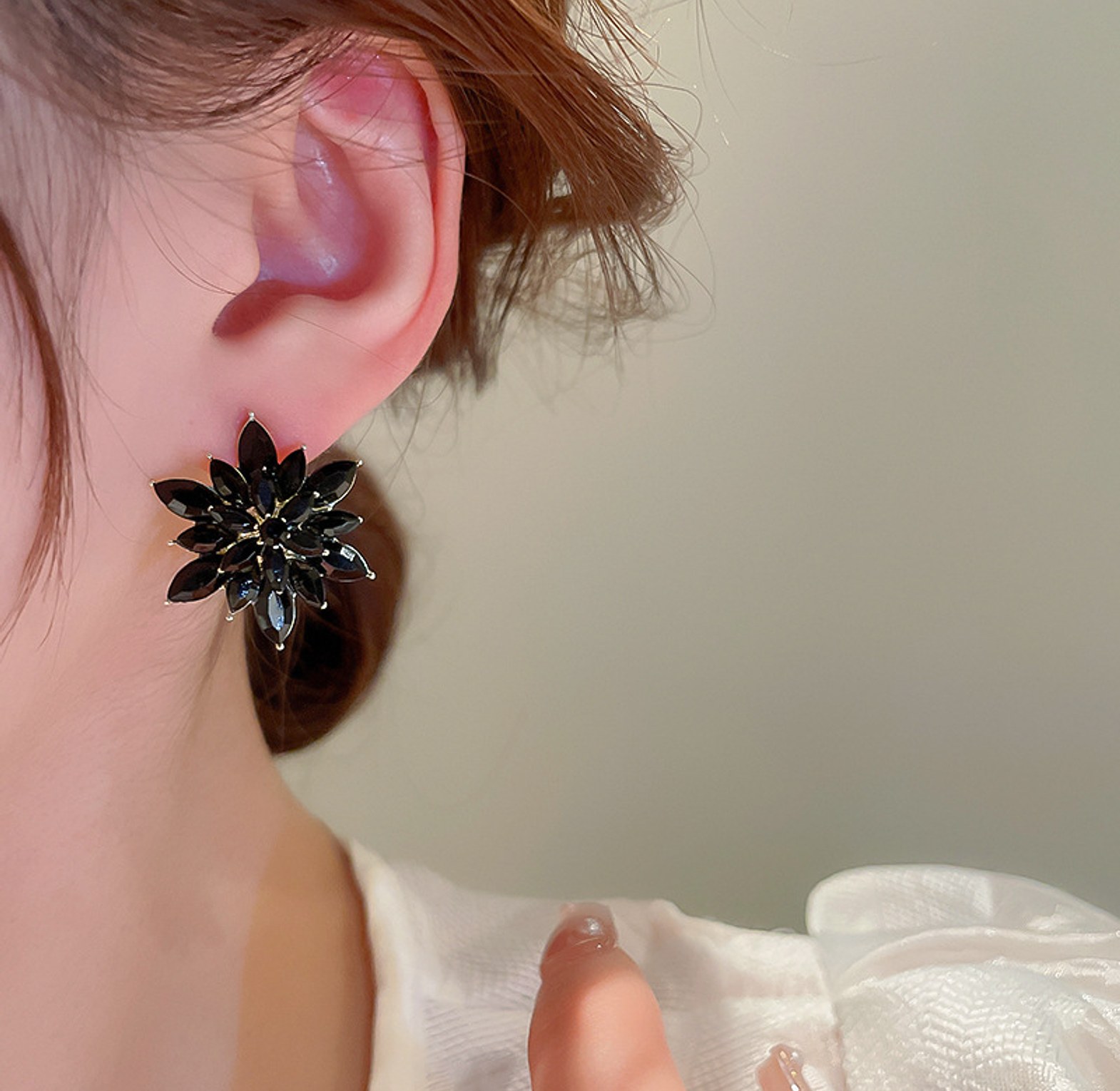 Black crystal stud earrings  image
