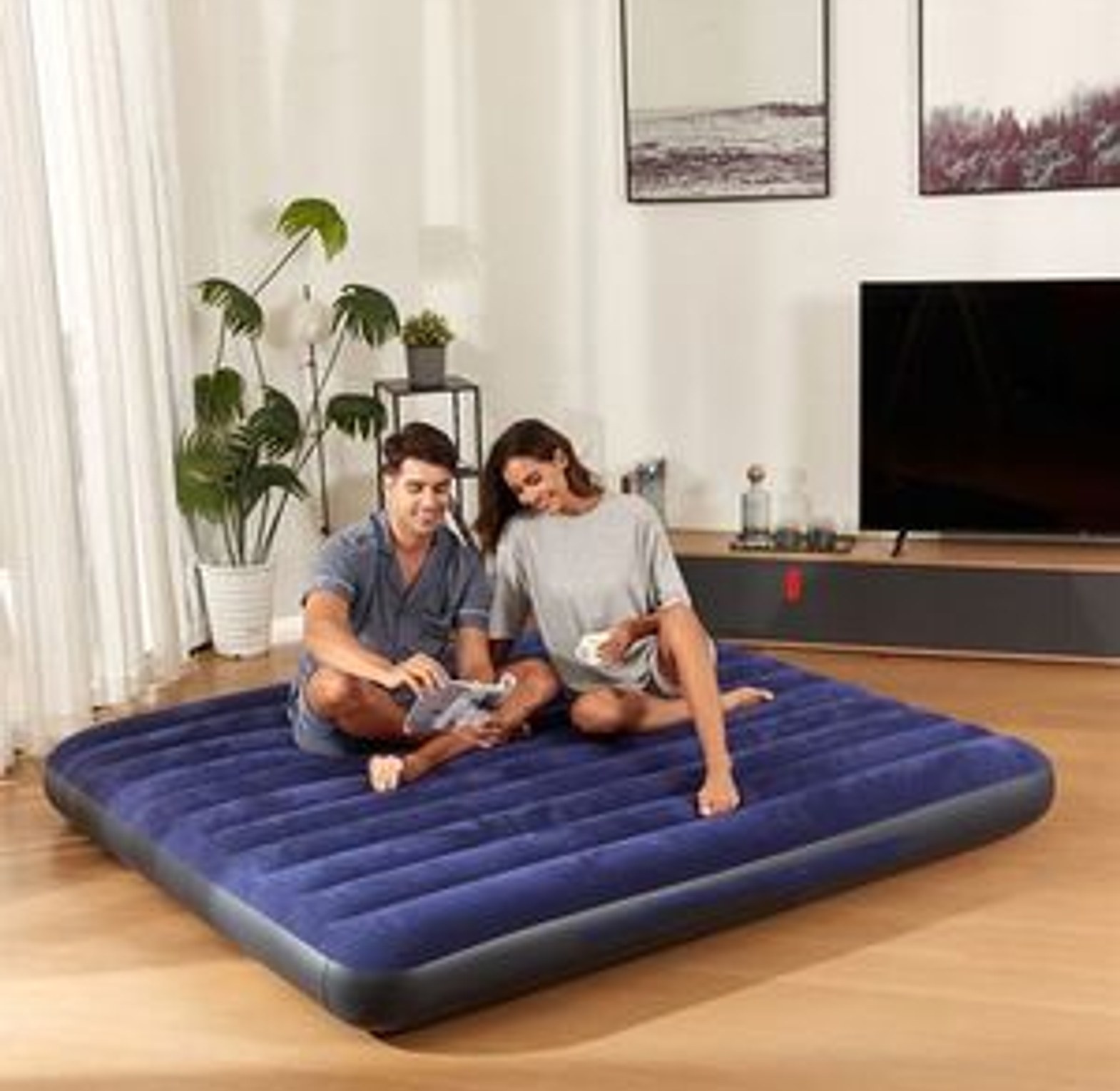 Intex Classic 4 X 6 Airbed Inflatable Mattress With Free Pump image