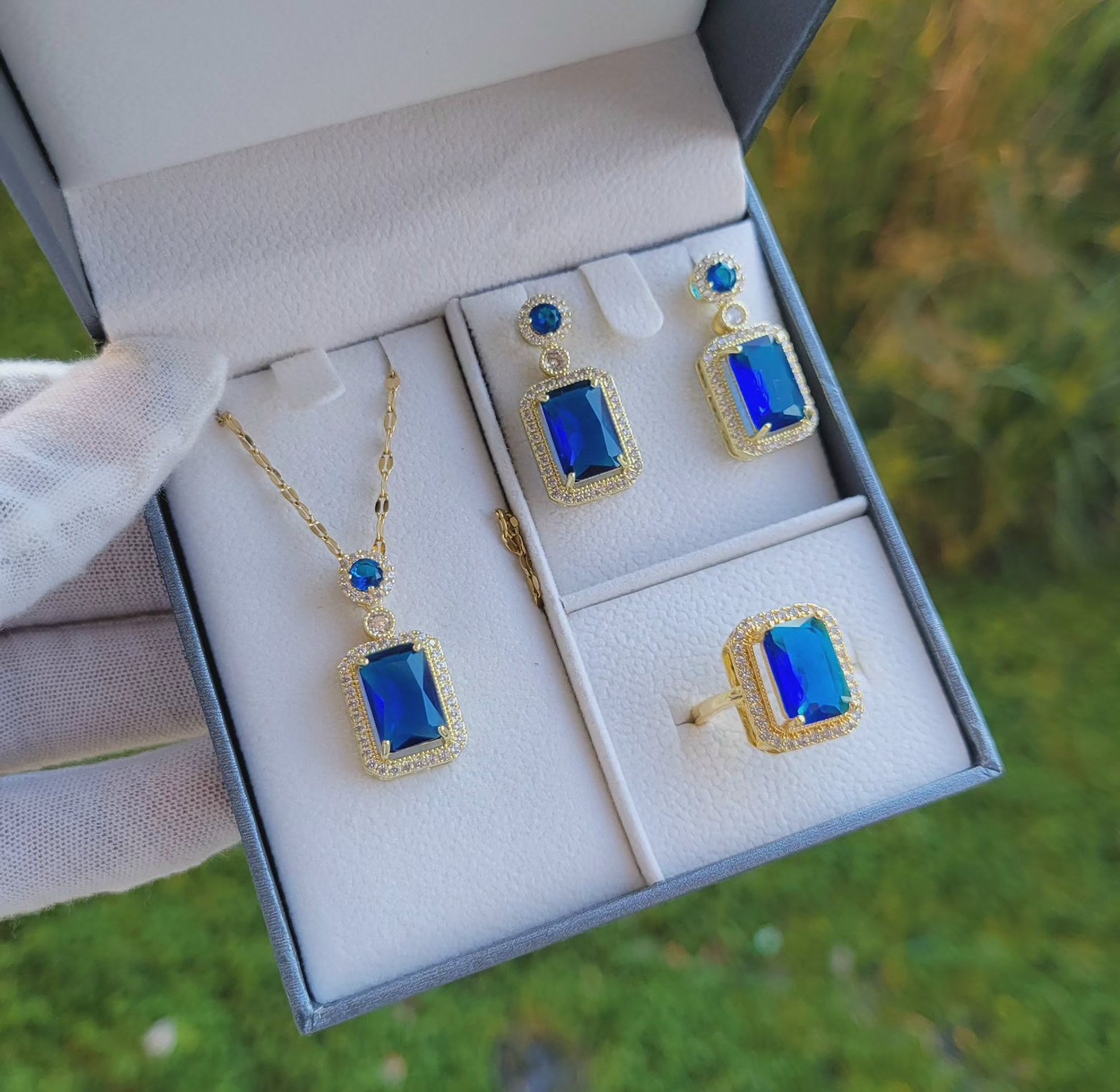 Madea crystal sets image