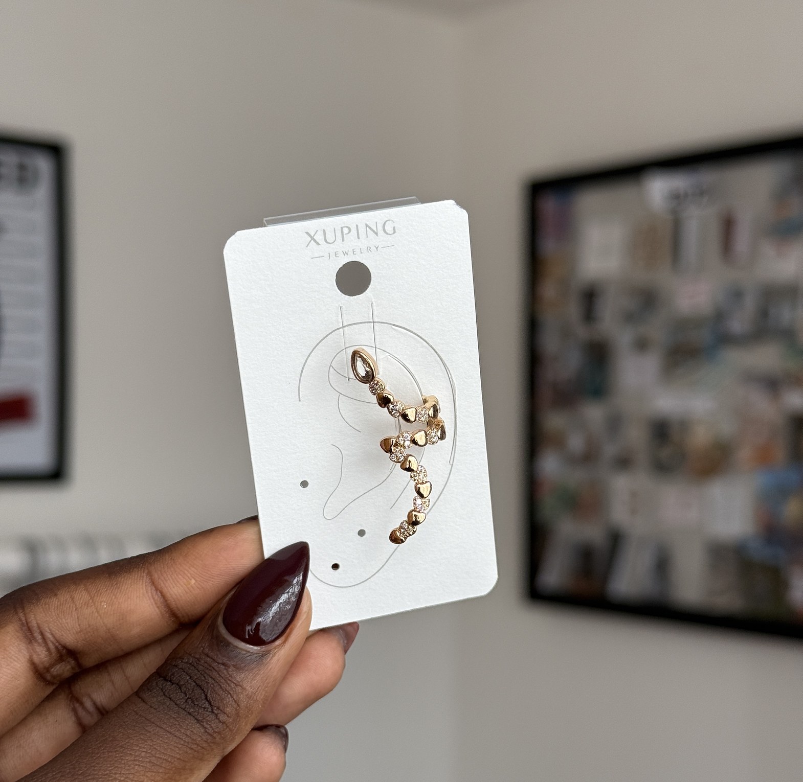 Sparkling Amour Vine Ear cuff image