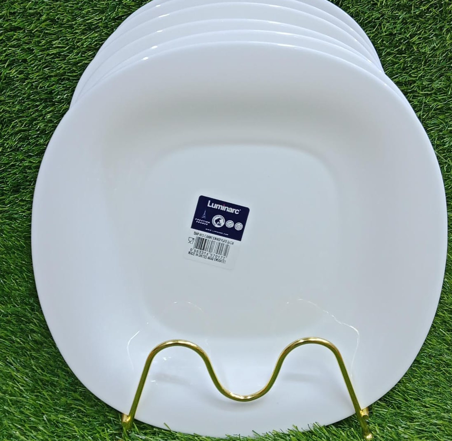 Plates. 6 pc Ceramic corner plate image