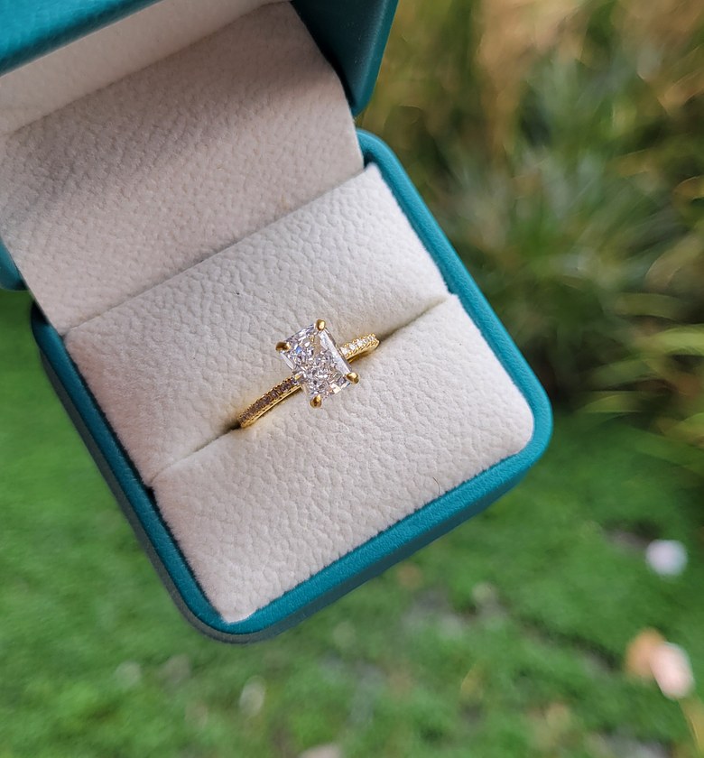Promise ring image