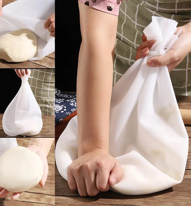 Silicone Dough Kneading Bag for Mess-Free Chapati and Mandazi Baking – Thick Food Grade Reusable Dough Mixer Pouch image
