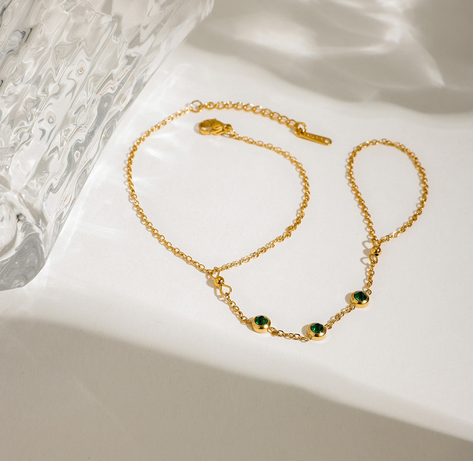Ira Emerald Hand Chain Bracelet image
