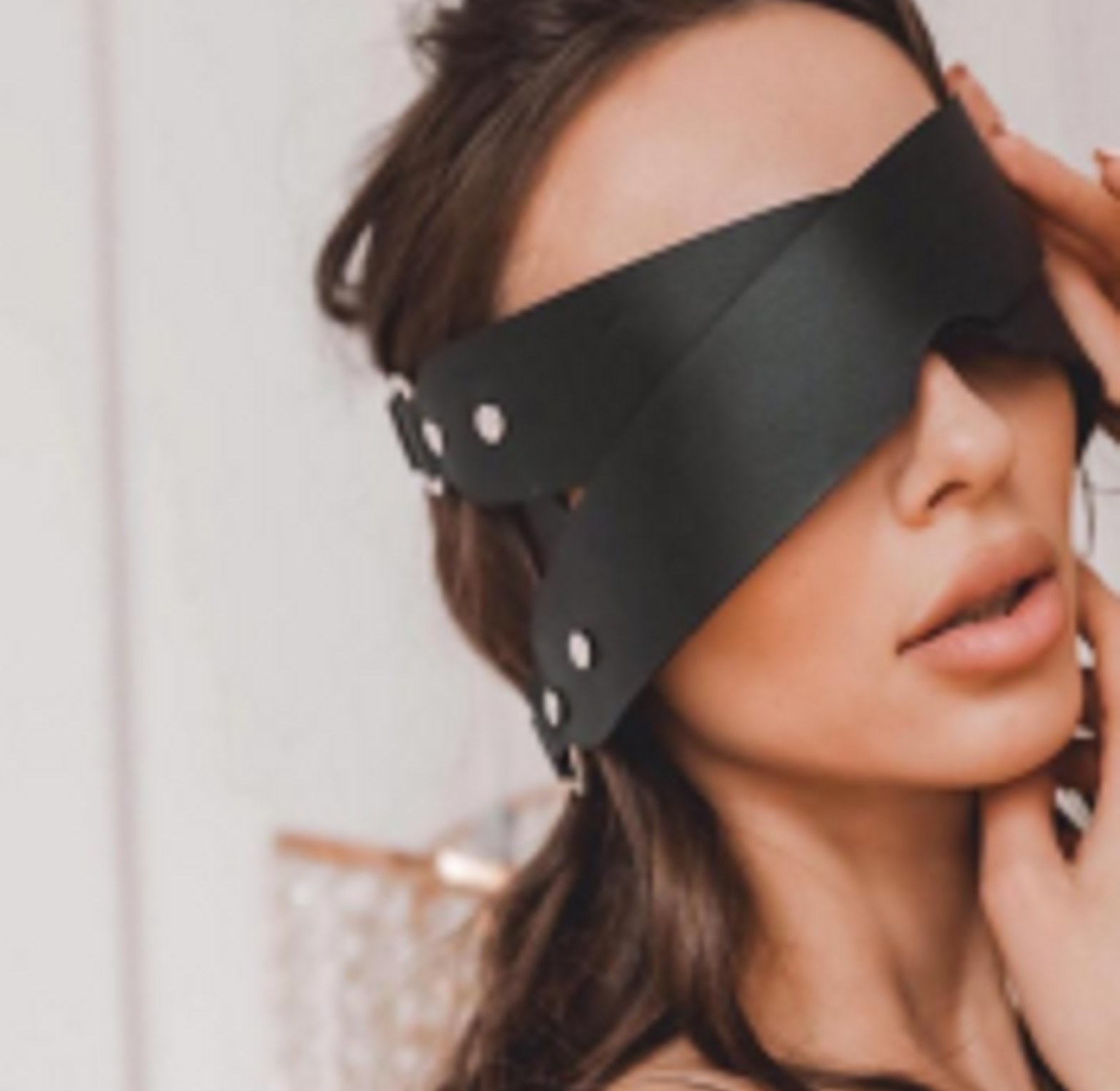 M261-BLINDFOLD image