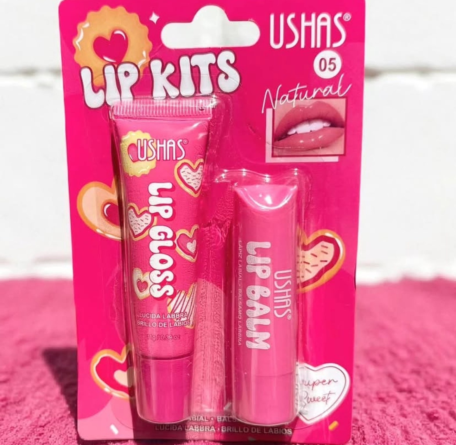 Moisturizing lip gloss and lip balm set image