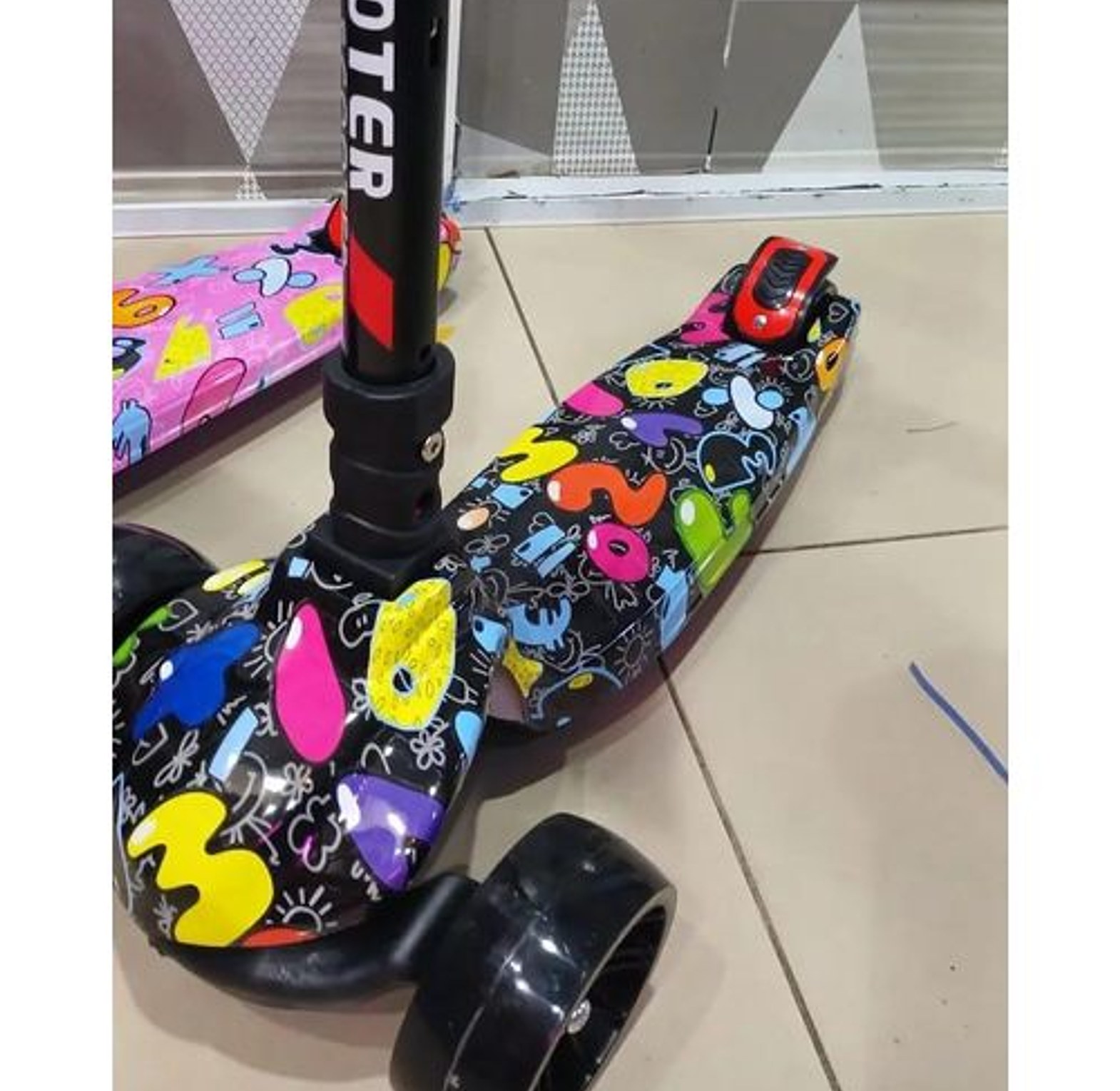 SCOOTER. Foldable Adjustable Kids Scooters  From 2 to 12yrs With Music And Lights You Cant Miss This image