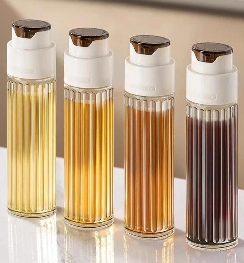 Luxury glass oil jar image