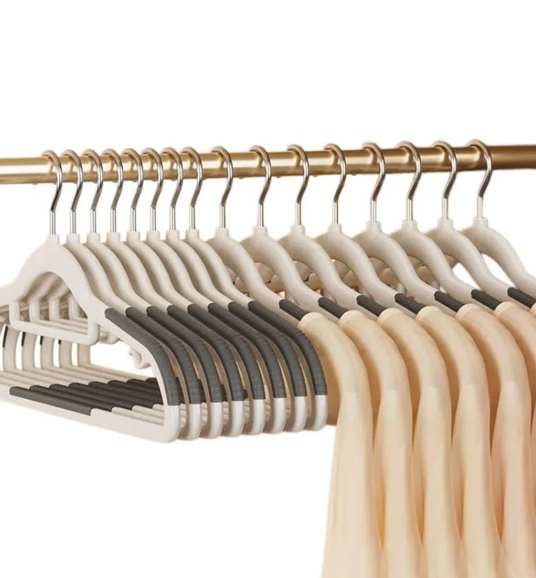 10-Piece Velvet Household Hangers image