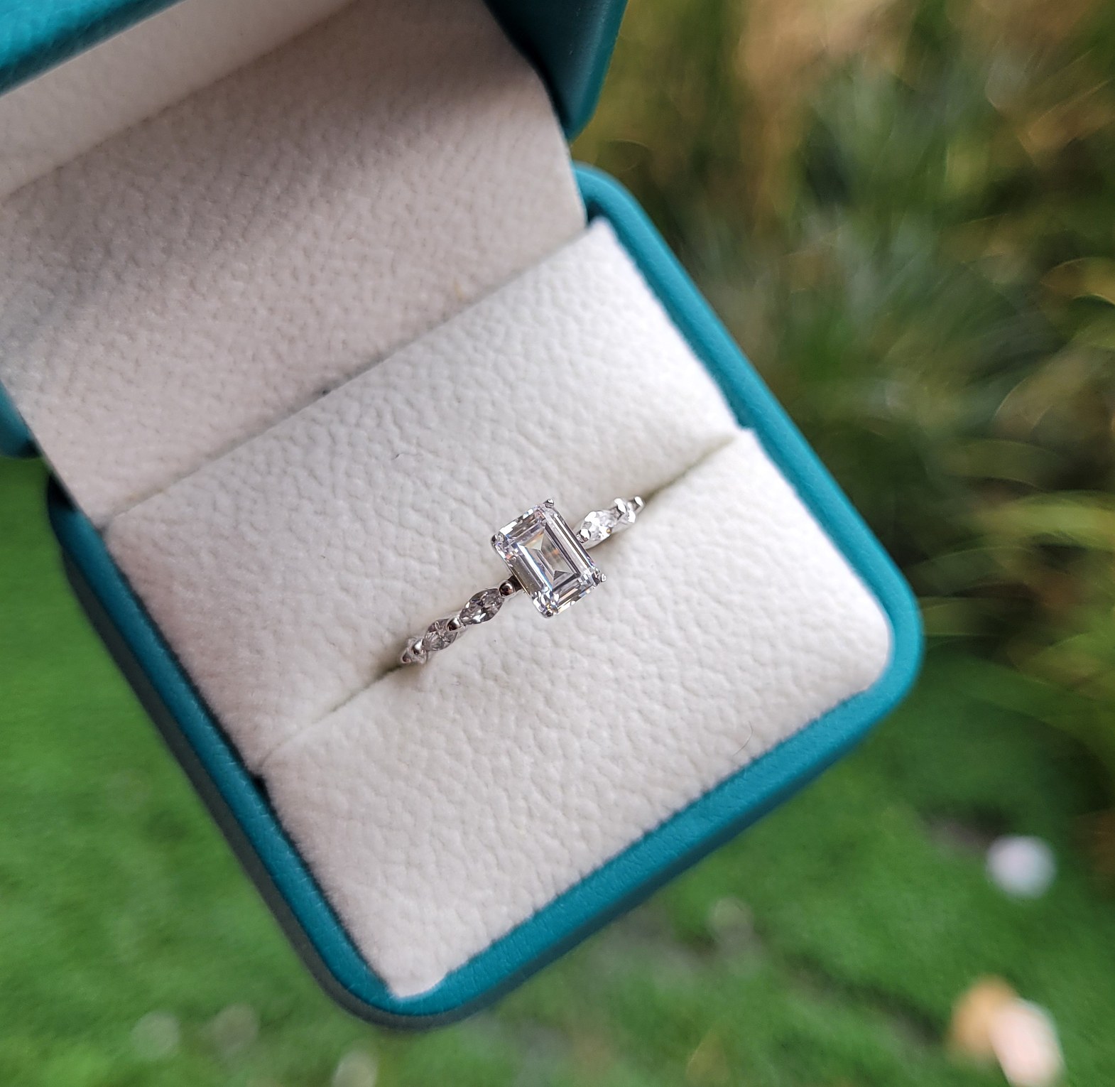 Promise ring image