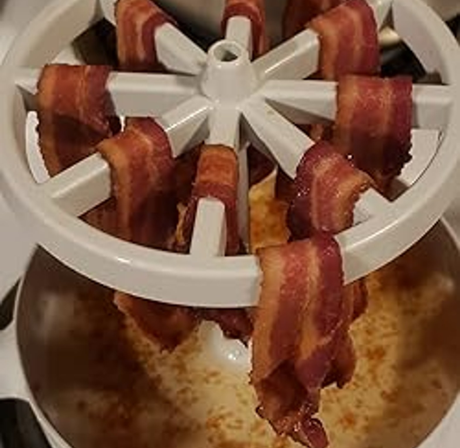 Microwave Bacon Cooker Barbecue Rack image
