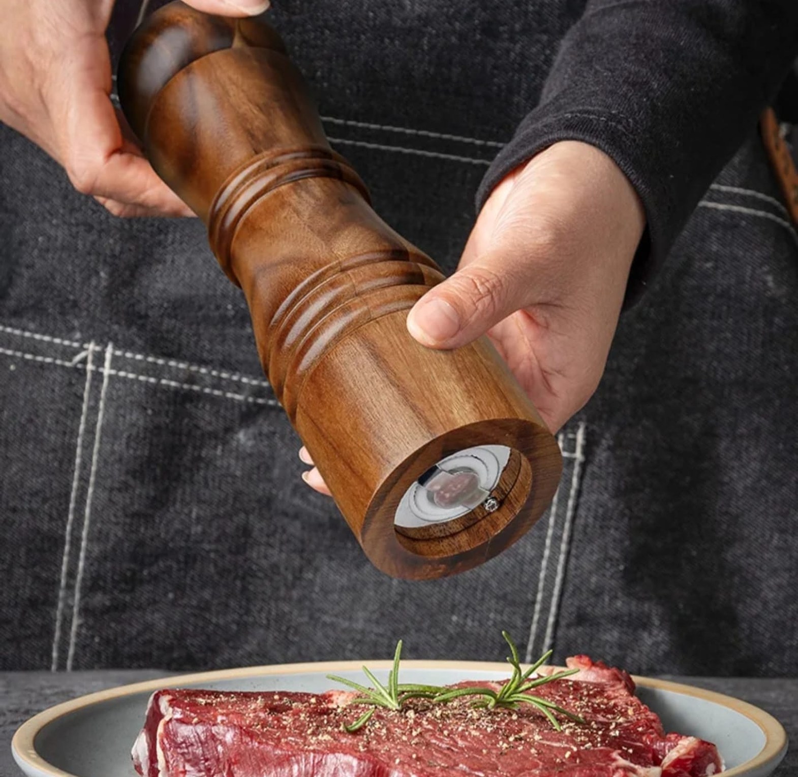 Premium Acacia Wood Manual Salt & Pepper Grinder Set image