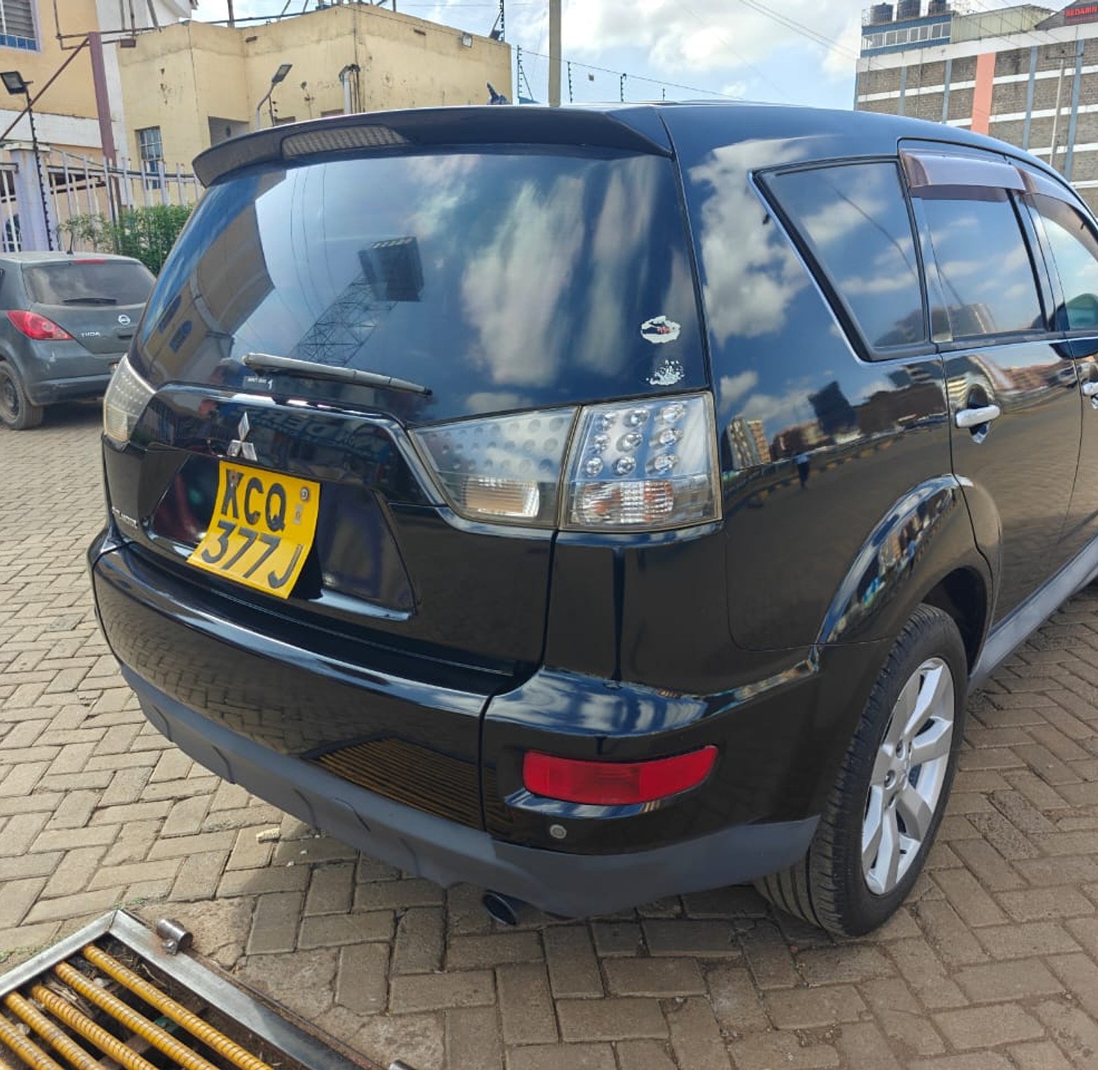 Mitsubishi Outlander KCQ, YOM 2011 Model, Automatic, Rating 2400cc 4wd, Optional With Alloys New Tyres and Fresh Paint image