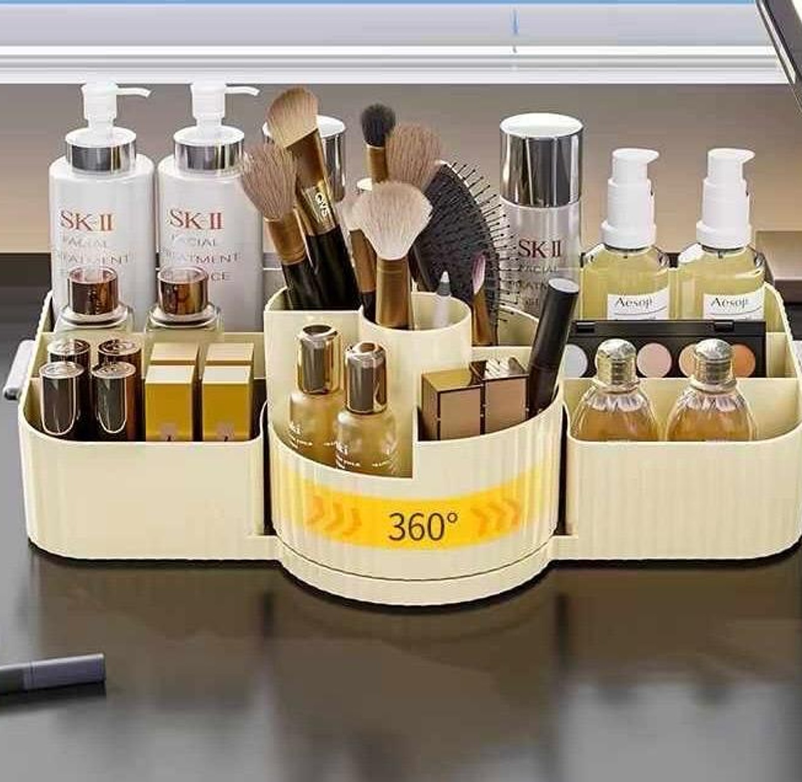 ⏹Multipurpose organizer with a 360 degrees compartment    image