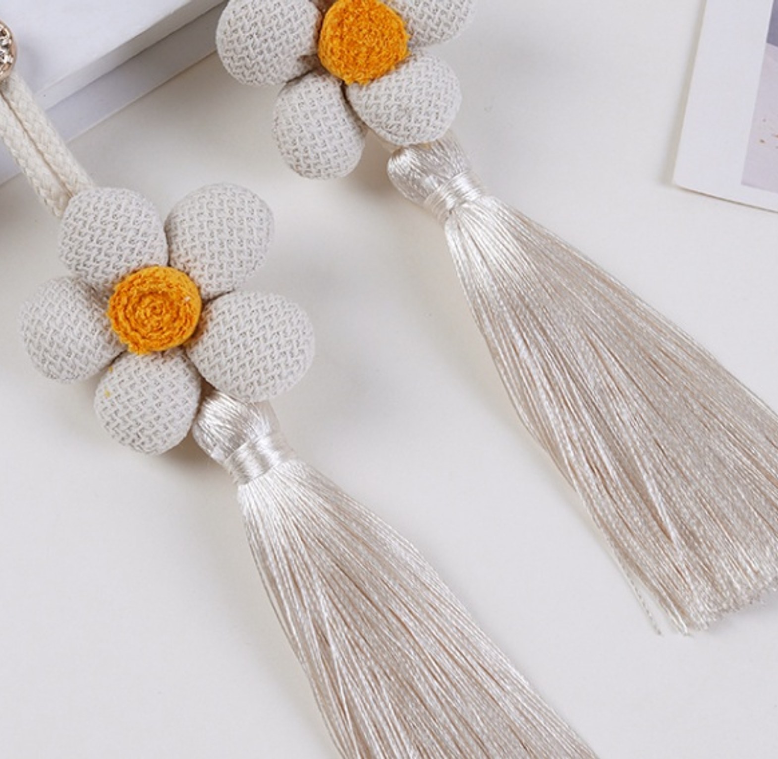 2pcs Creative Curtain Tiebacks image