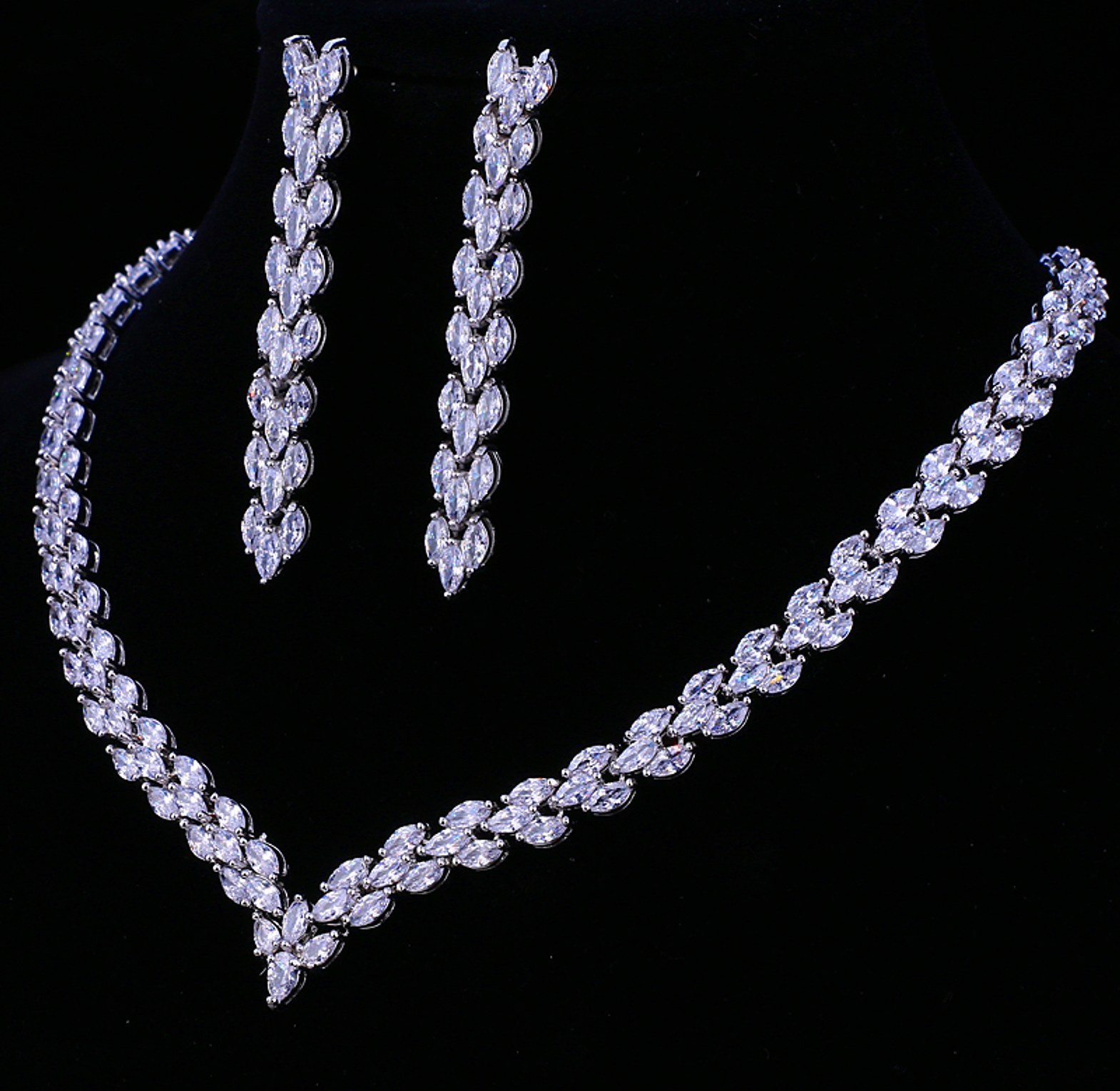 Dazzling Cubic Zirconia Bridal Set image