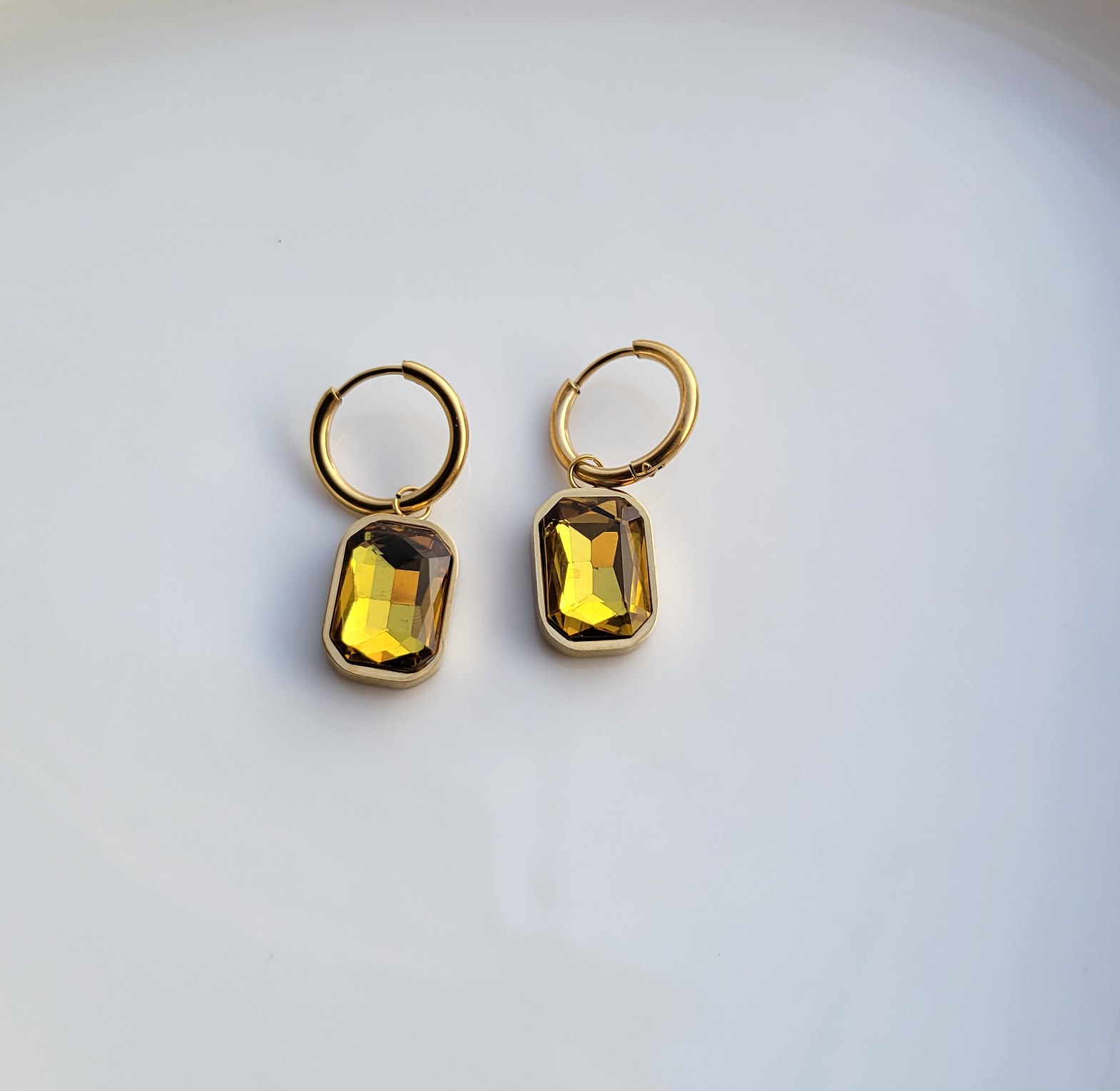 Diamond hoop image