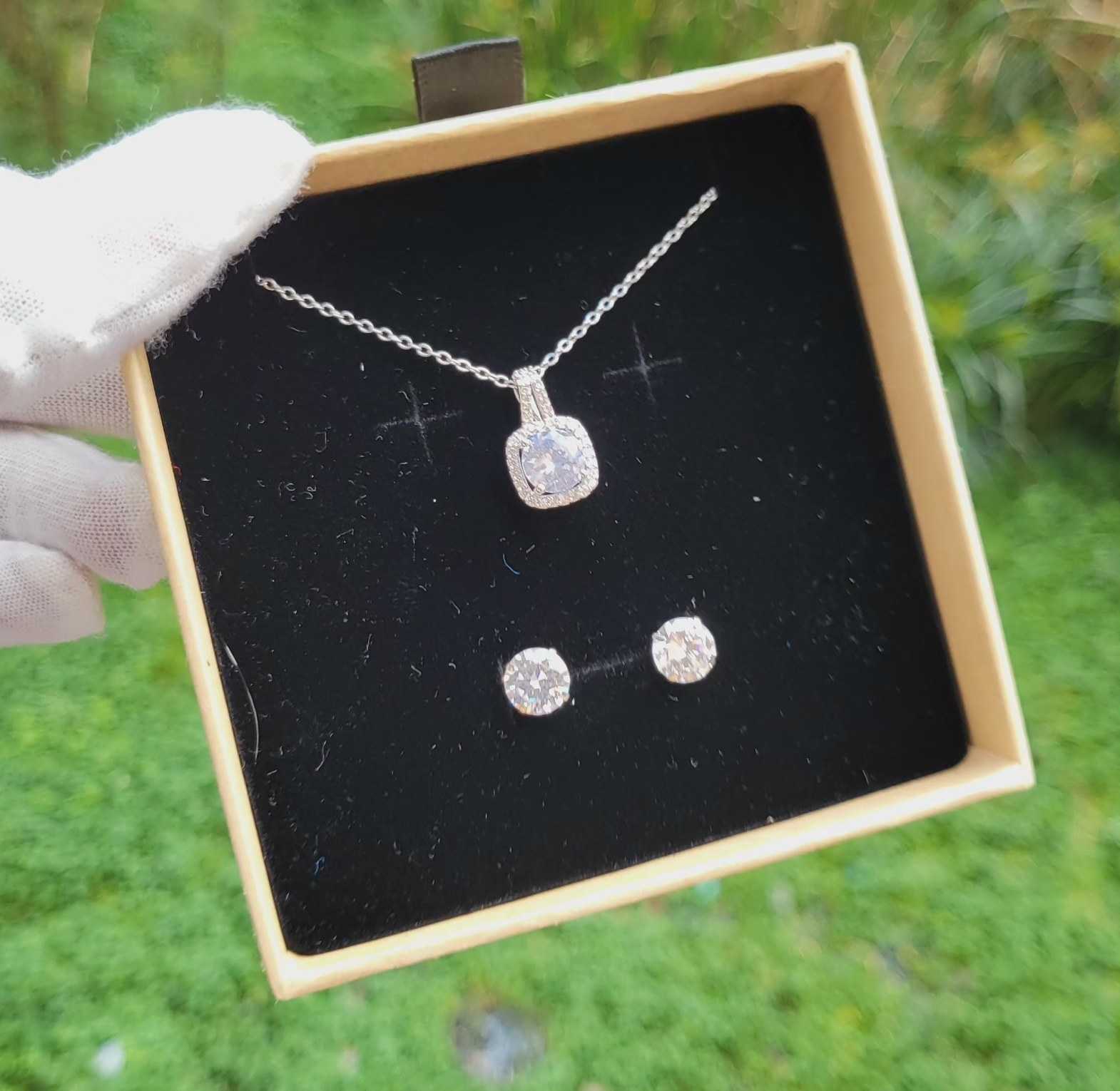 Wendy diamond set image