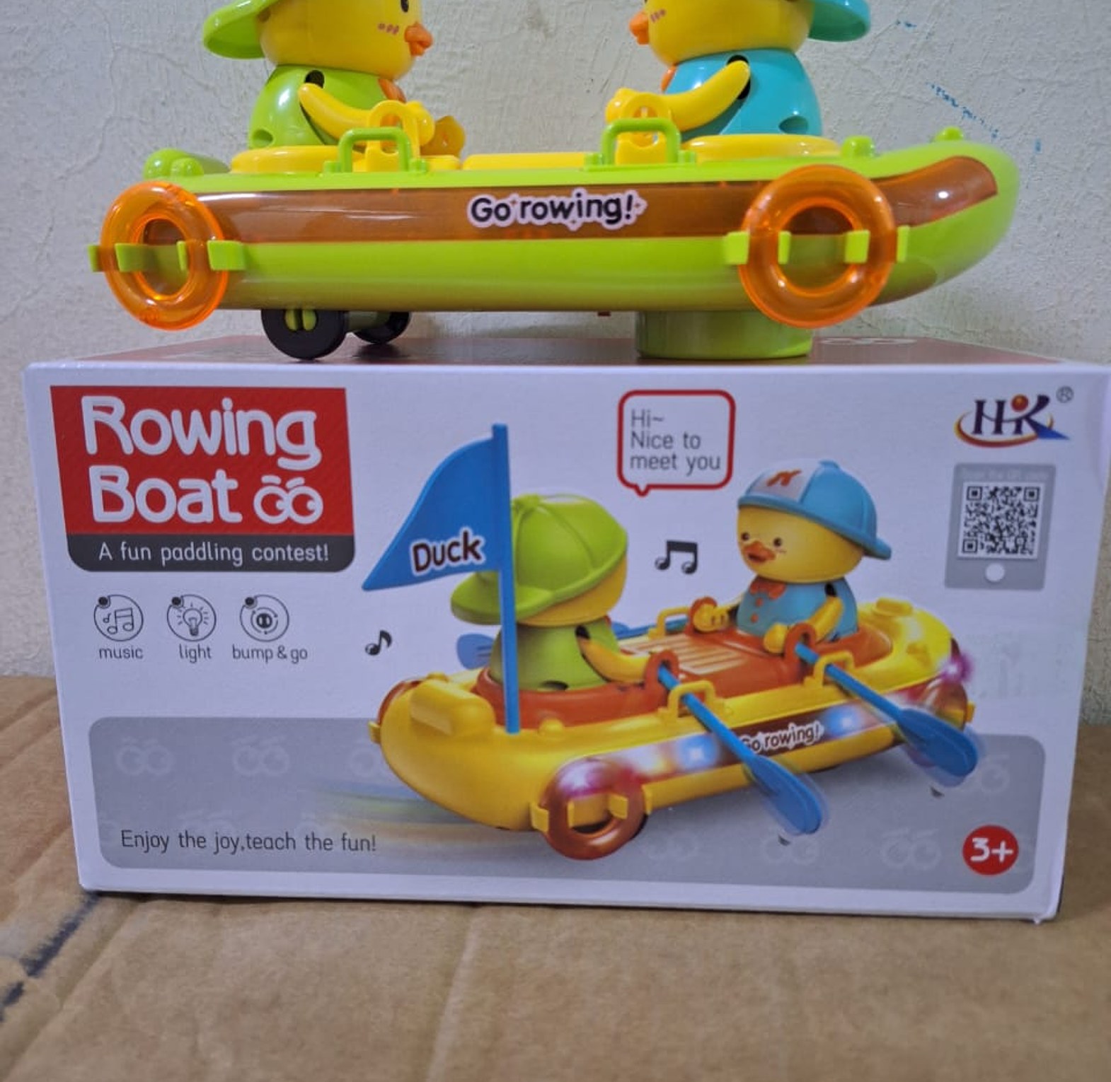 Electric Rowing Duck Boat Toy.  image