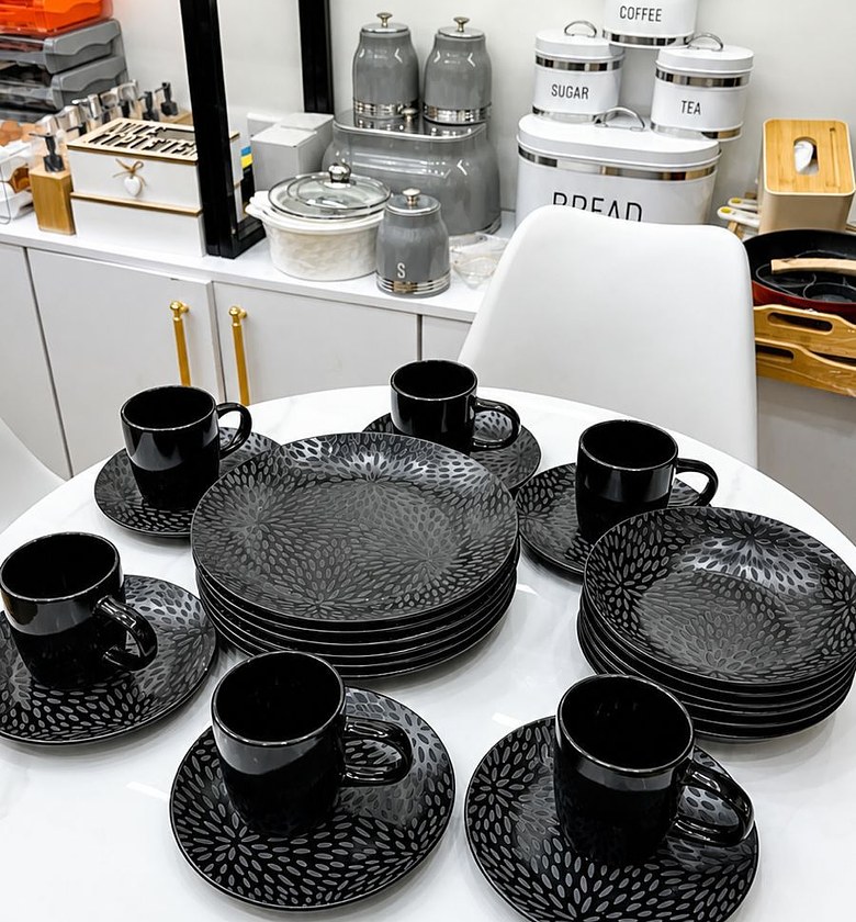 24-Piece Black Dinner Set image