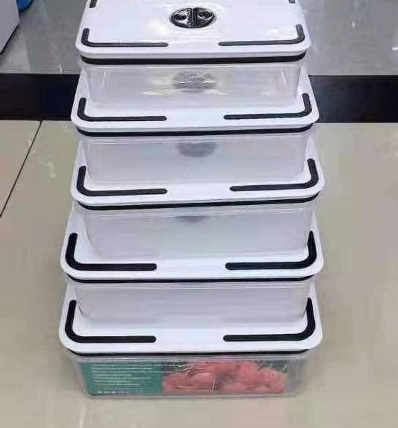 5 in 1 Fridge Containers Set image