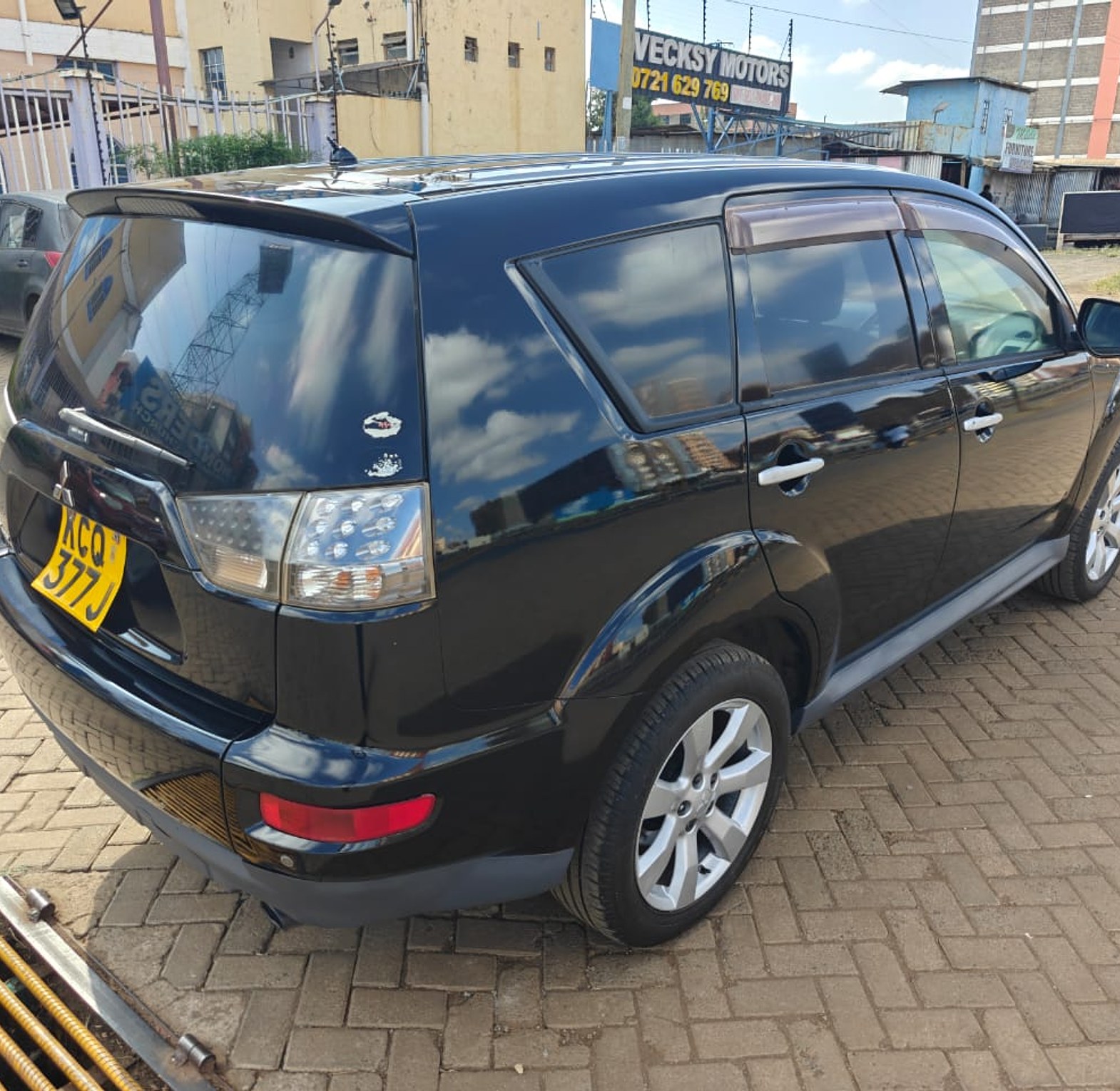 Mitsubishi Outlander KCQ, YOM 2011 Model, Automatic, Rating 2400cc 4wd, Optional With Alloys New Tyres and Fresh Paint image