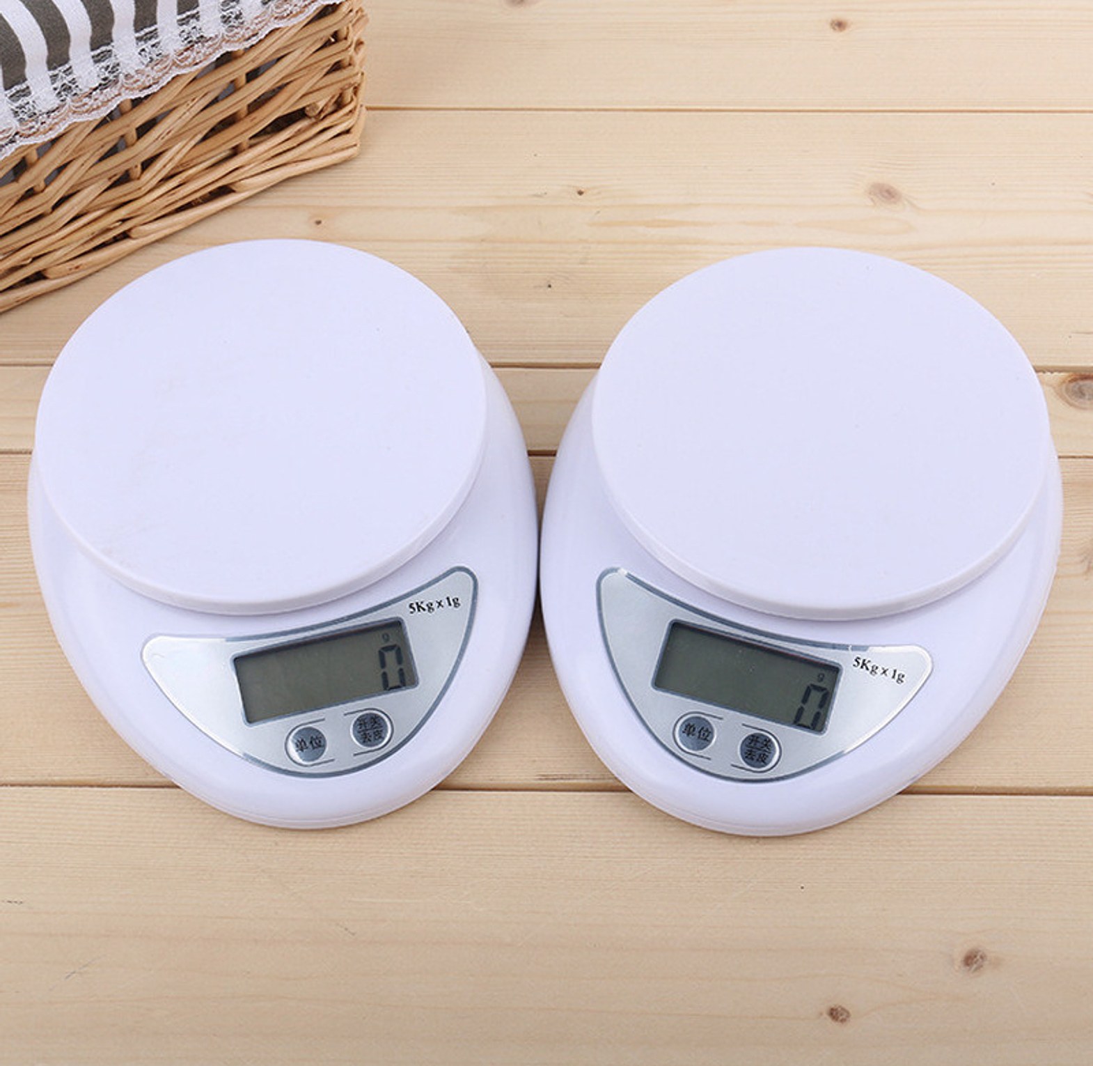 Portable LED Digital Kitchen Scale image