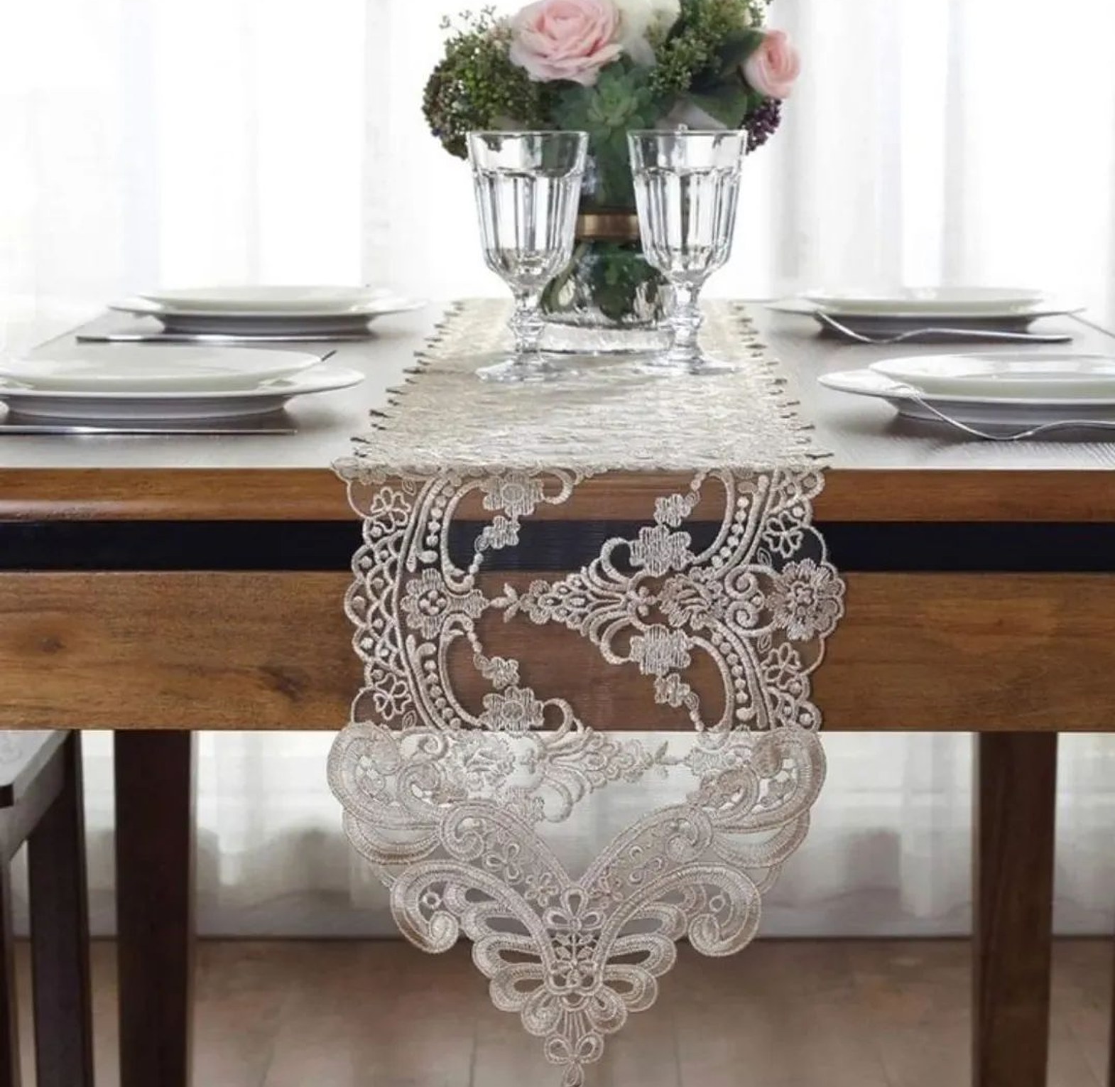 European Table runner image